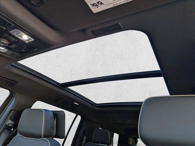 New 2026 GMC Yukon XL Elevation w/ Elevation Premium Package AWD/4WD image 16