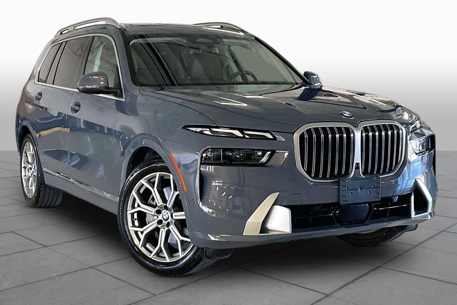 Used 2026 BMW X7 xDrive40i AWD/4WD image 2