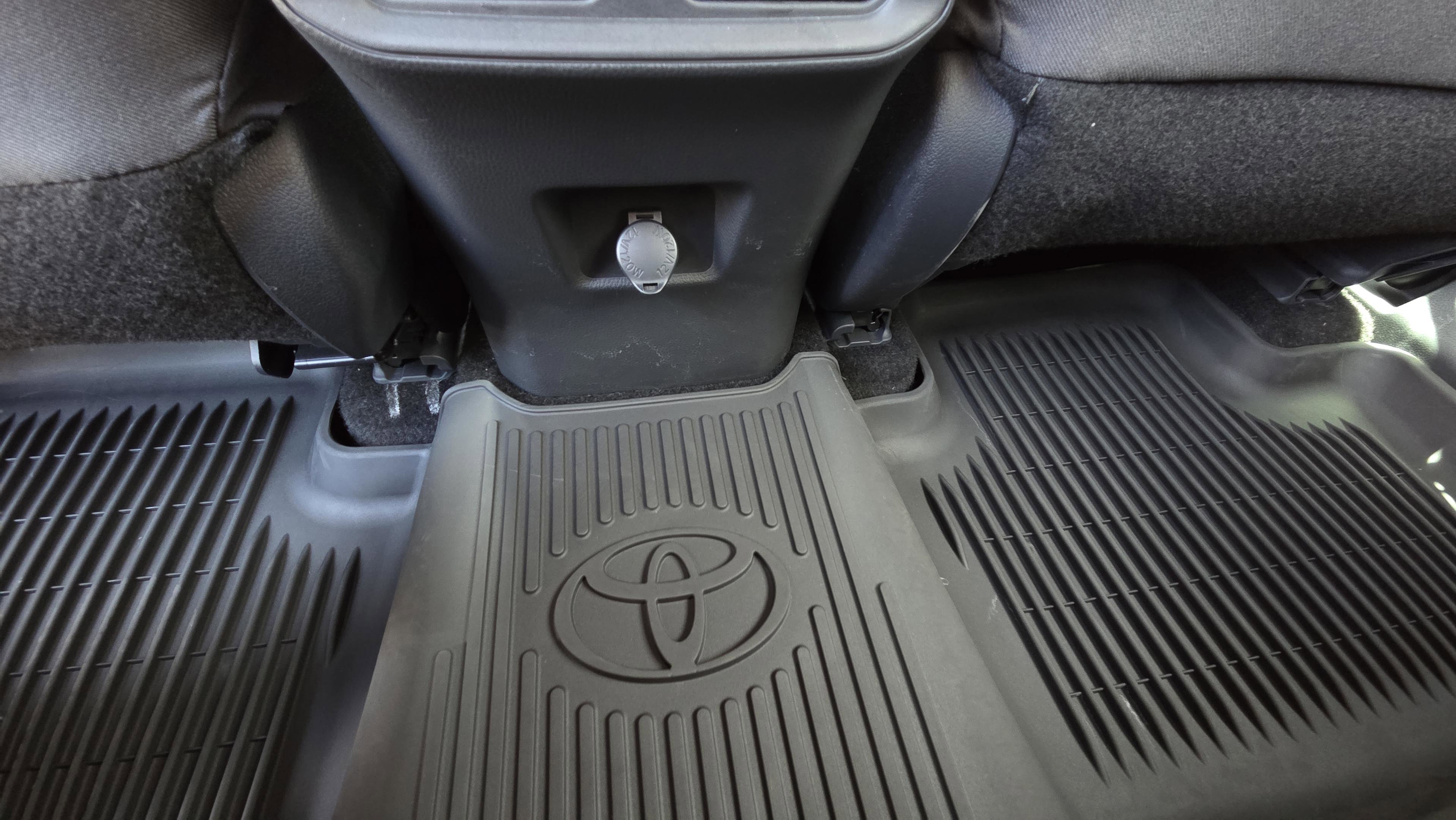 Certified 2025 Toyota RAV4 LE FWD image 11