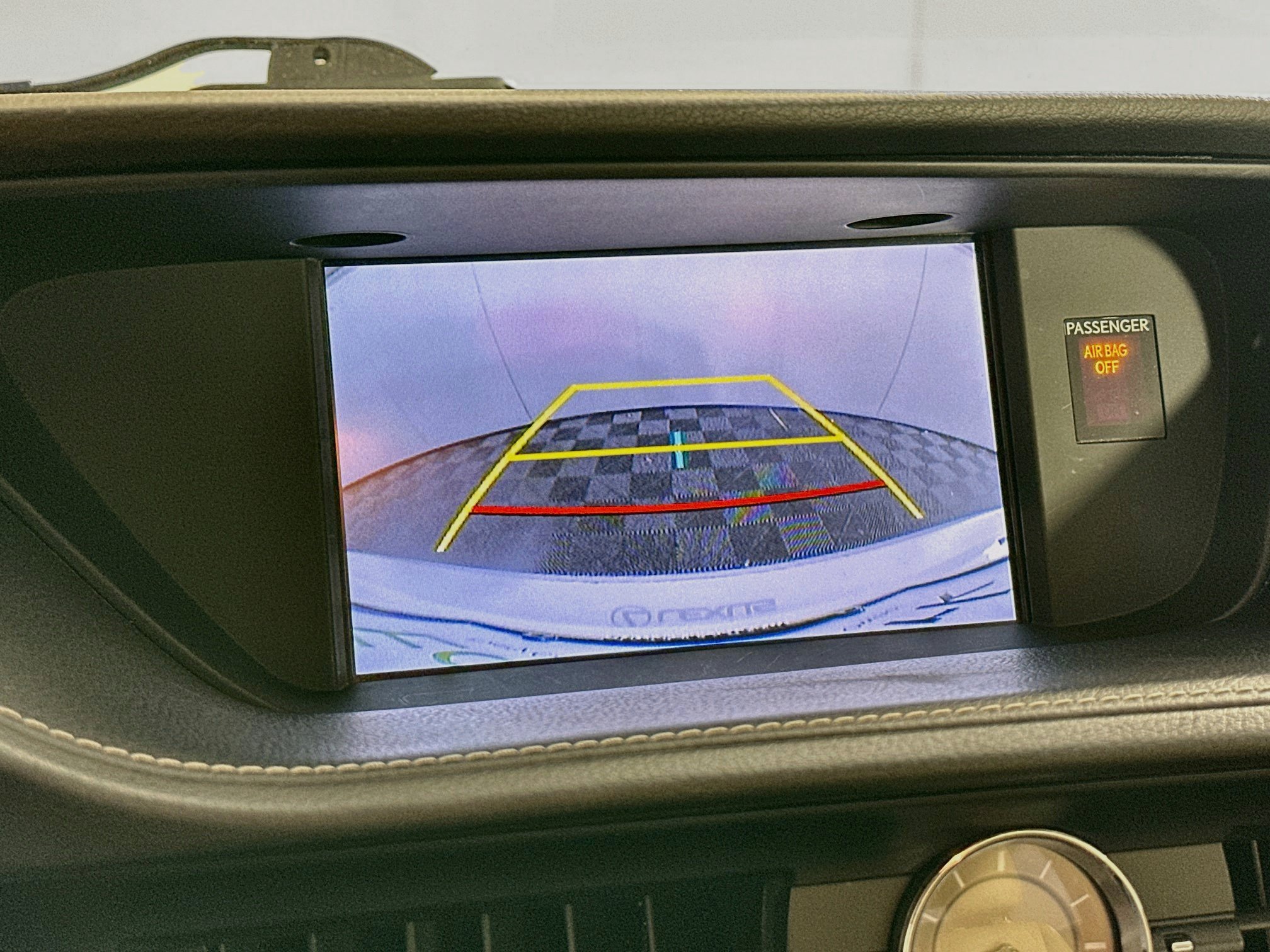 Used 2015 Lexus ES 300h w/ Navigation System Package FWD image 23
