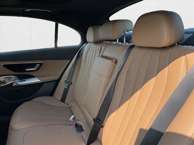 New 2026 Mercedes-Benz E 350 4MATIC Sedan image 18