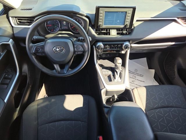 Used 2022 Toyota RAV4 XLE image 8