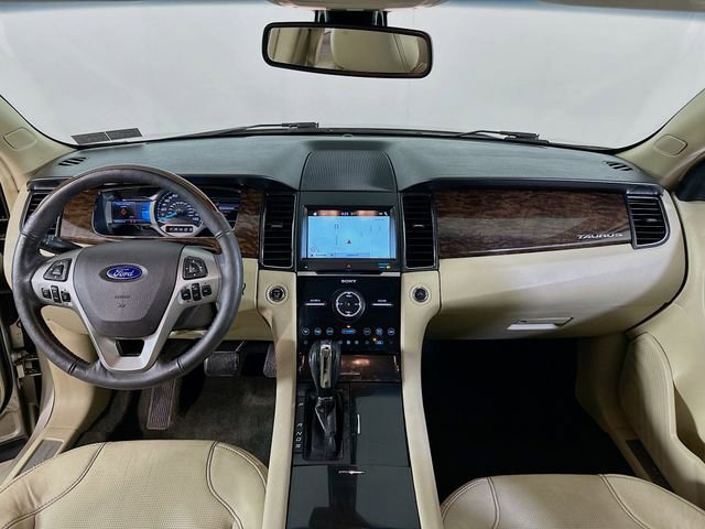 Used 2018 Ford Taurus Limited image 19