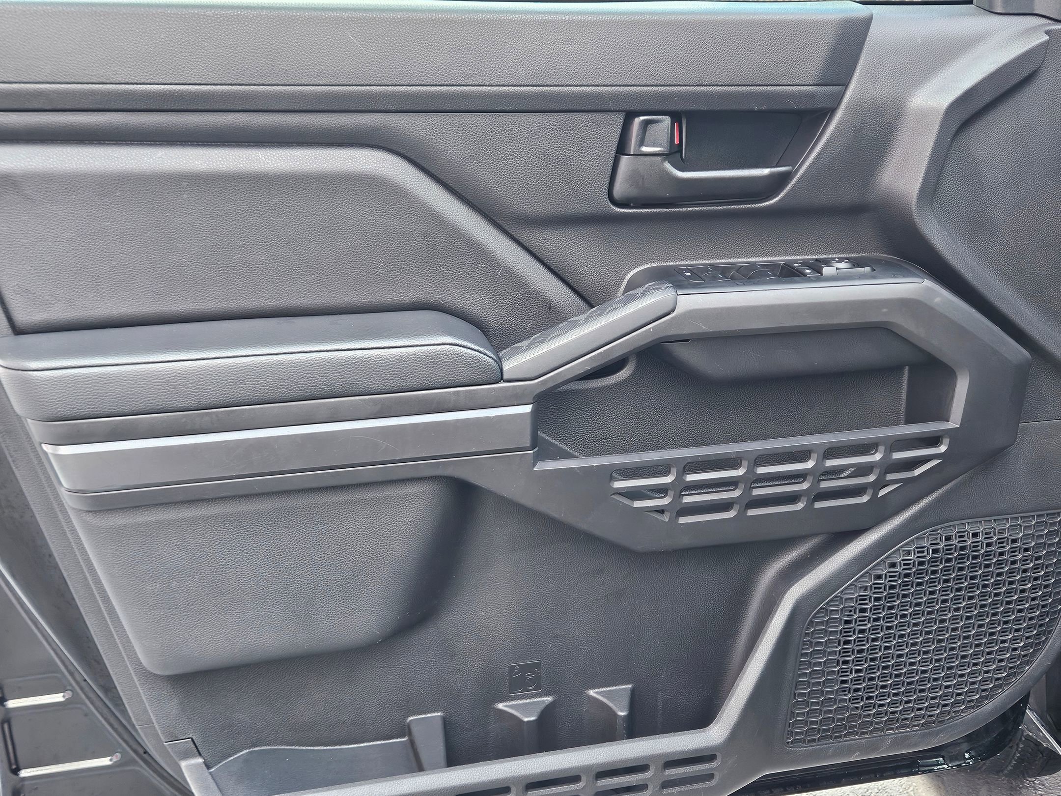 Used 2024 Toyota Tacoma SR5 image 18