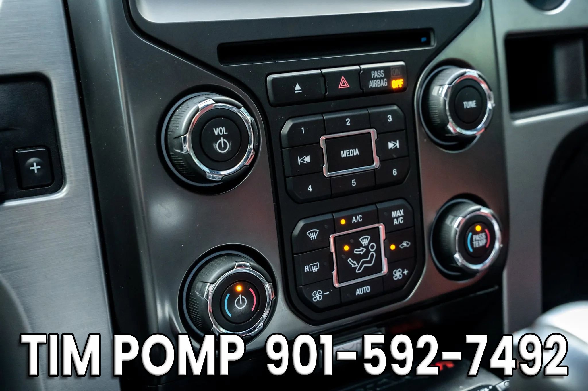 Used 2014 Ford F150 Raptor w/ Equipment Group 801A Luxury image 23