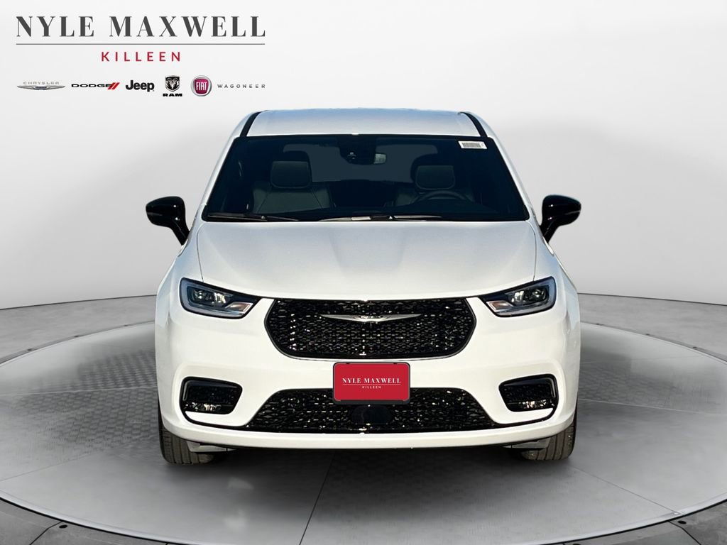 New 2026 Chrysler Pacifica Select image 18