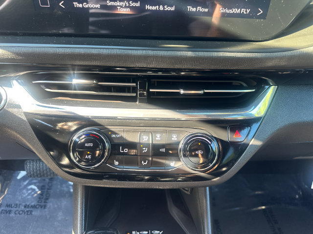 Used 2025 Buick Envista Sport Touring w/ Convenience I Package FWD image 35