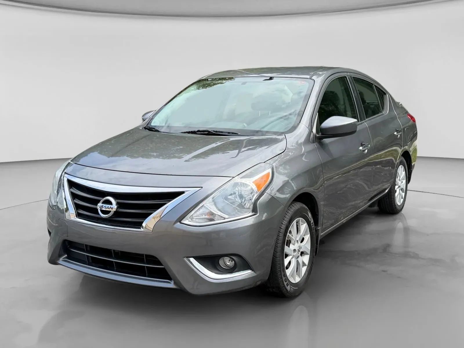 Used 2019 Nissan Versa SV w/ SV Special Edition Package FWD image 1