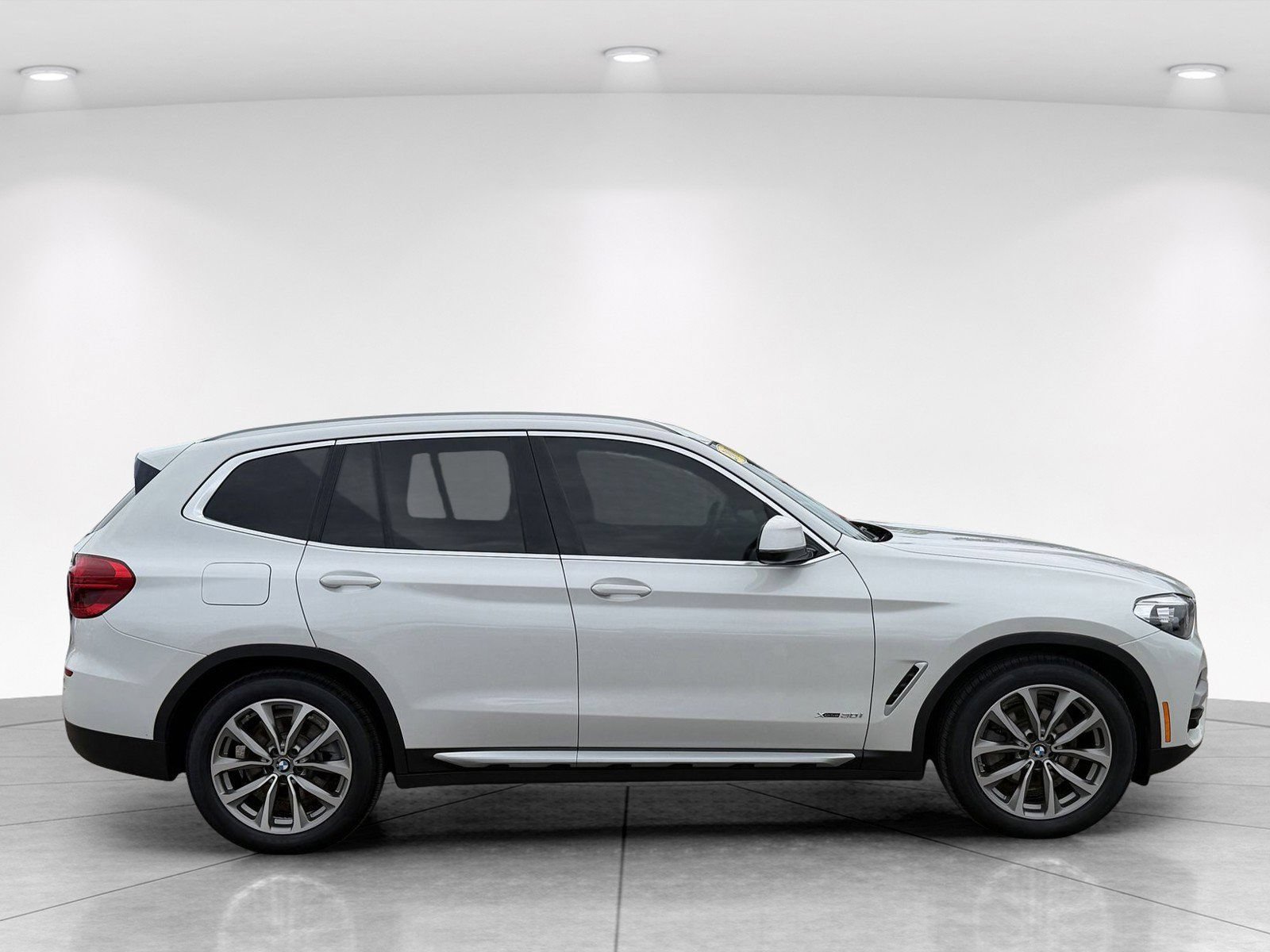 Used 2018 BMW X3 xDrive30i AWD/4WD image 5