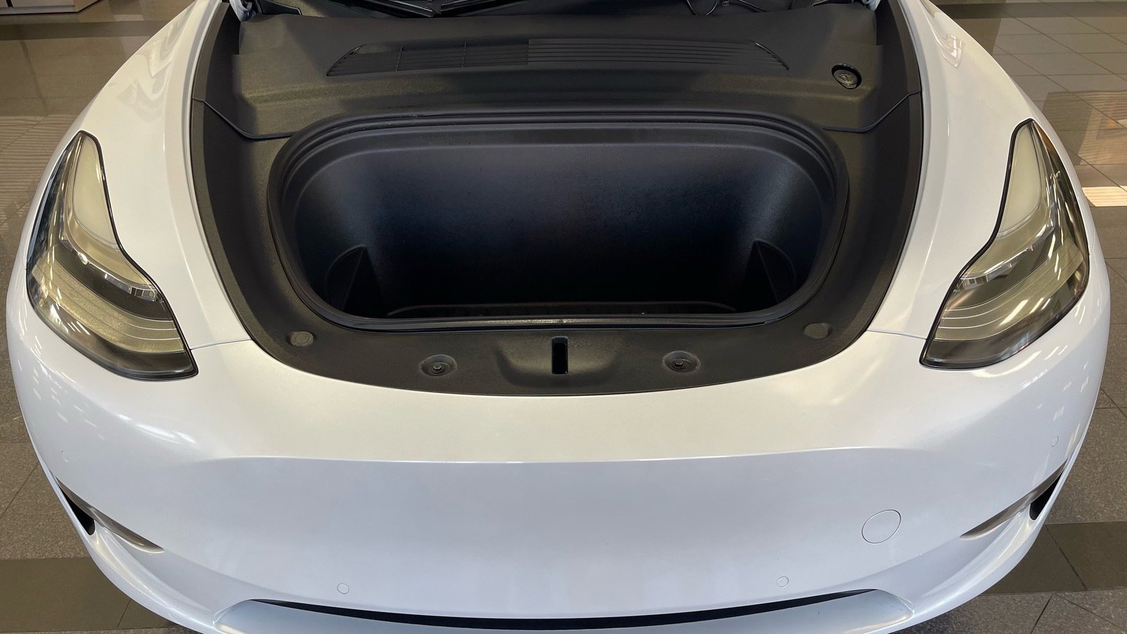 Used 2021 Tesla Model Y Long Range image 21