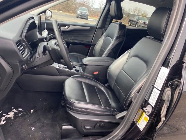 Used 2023 Ford Escape Platinum AWD/4WD image 14
