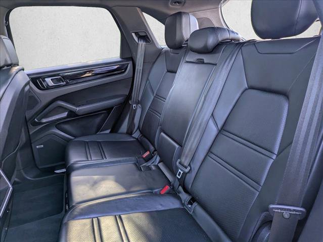 Used 2020 Porsche Cayenne image 19