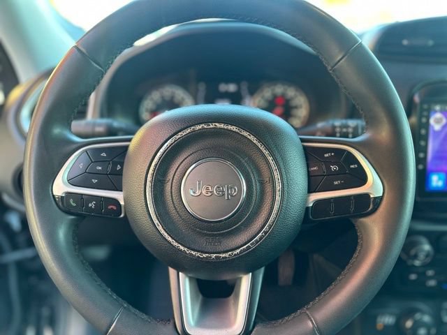 Used 2020 Jeep Renegade Latitude AWD/4WD image 4