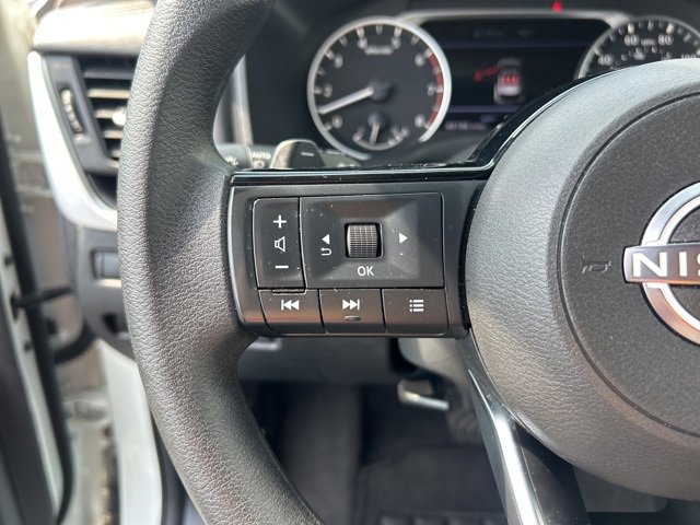 Used 2023 Nissan Rogue SV image 21