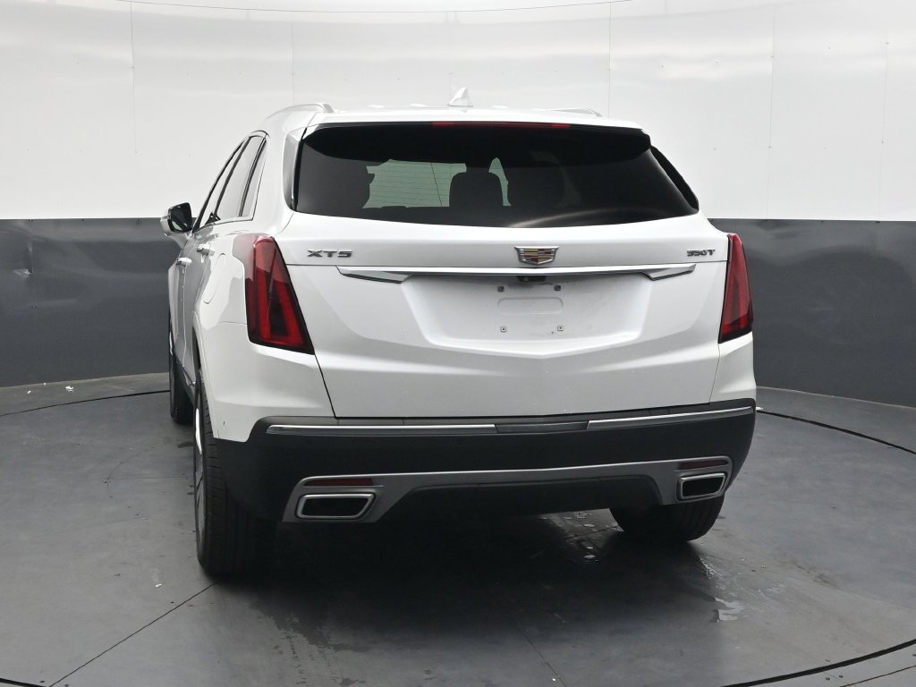 Used 2024 Cadillac XT5 Premium Luxury w/ Technology Package FWD image 6