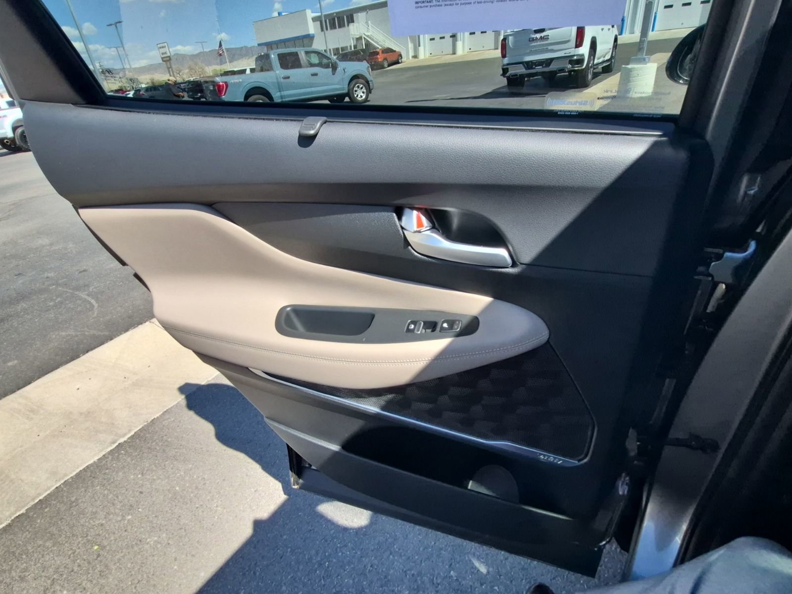 Used 2019 Hyundai Santa Fe AWD image 35