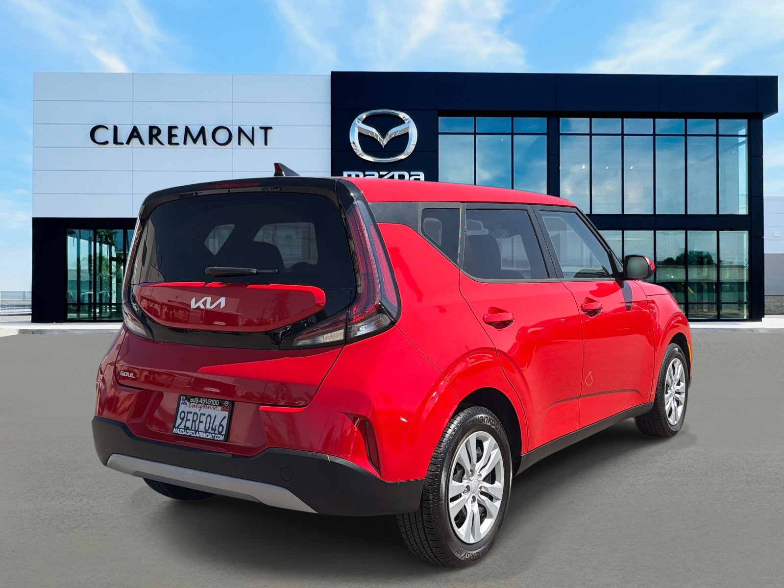 Used 2023 Kia Soul LX FWD image 5