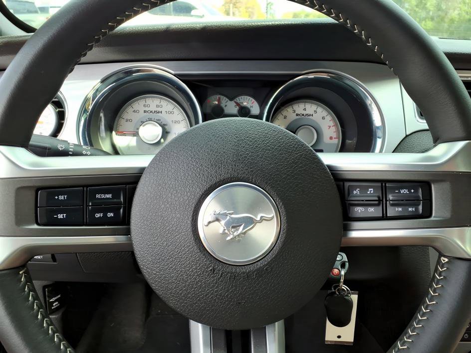 Used 2010 Ford Mustang GT image 25