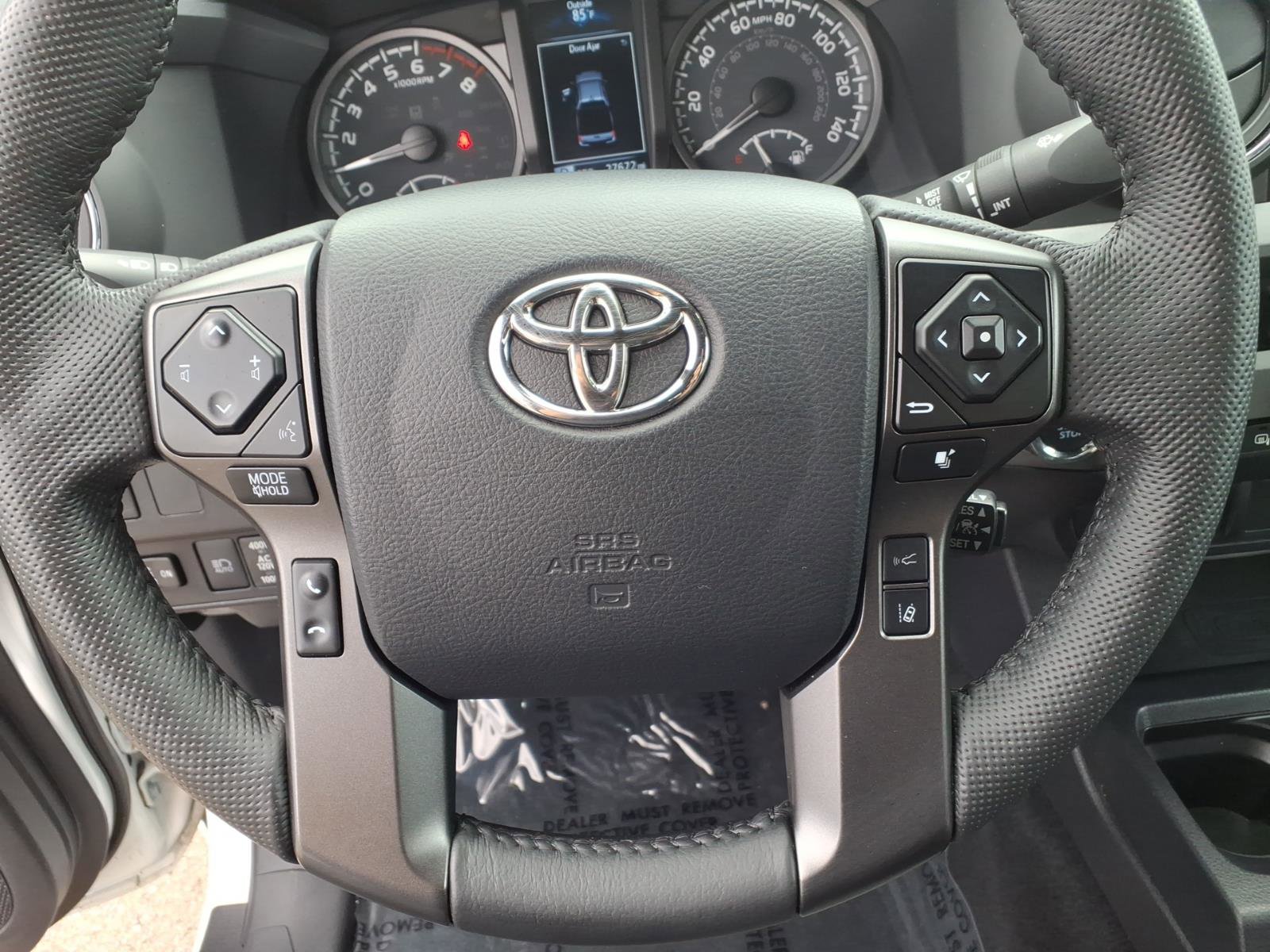 Certified 2023 Toyota Tacoma TRD Off-Road AWD/4WD image 13