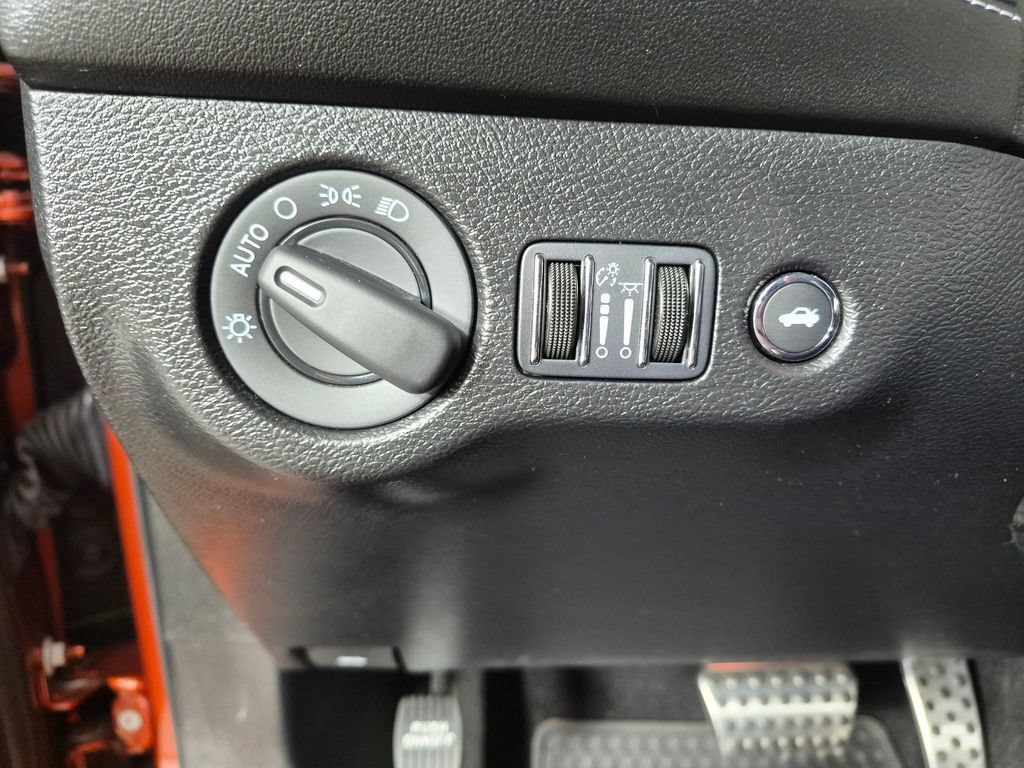 Used 2023 Dodge Challenger SRT Hellcat RWD image 12