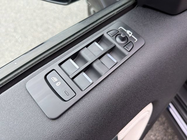 Used 2022 Land Rover Discovery Sport S R-Dynamic AWD/4WD image 16