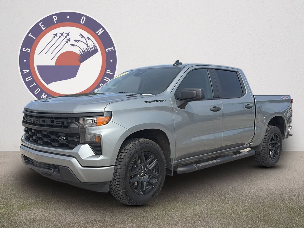 Used 2026 Chevrolet Silverado 1500 Custom w/ Turbomax Blackout Package AWD/4WD image 2