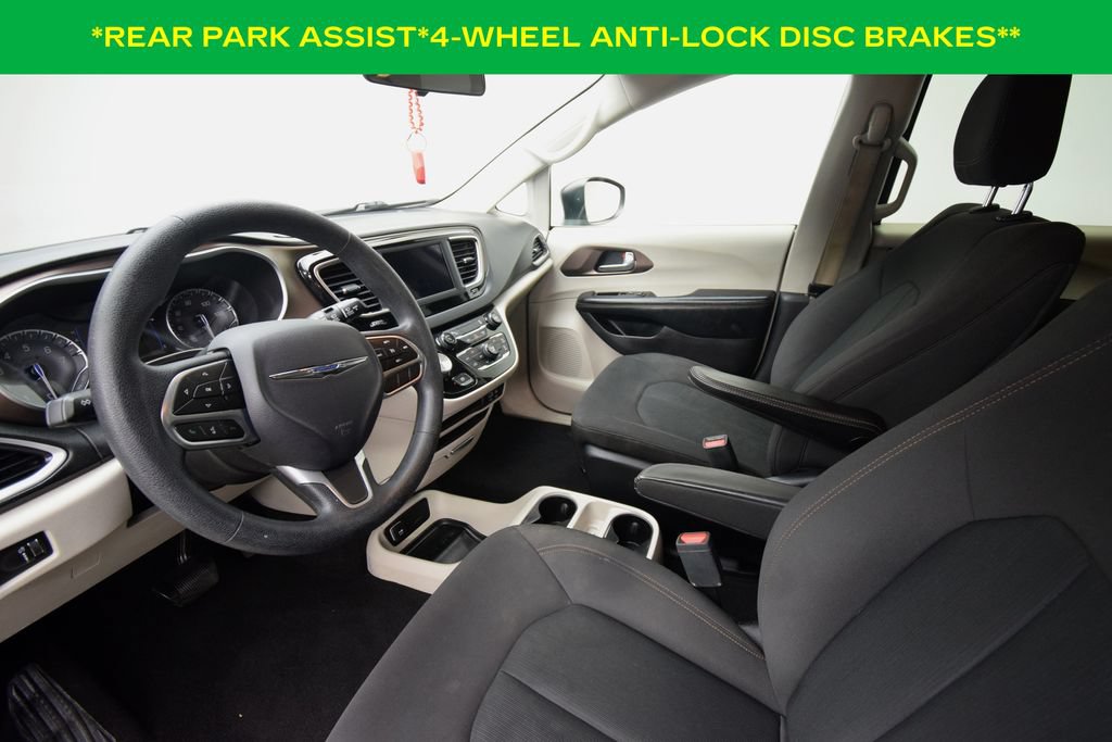Used 2019 Chrysler Pacifica L FWD image 8
