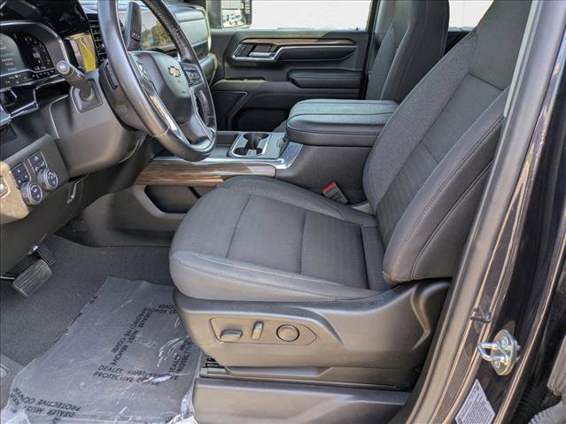 Used 2024 Chevrolet Silverado 2500 LT w/ Convenience Package image 17