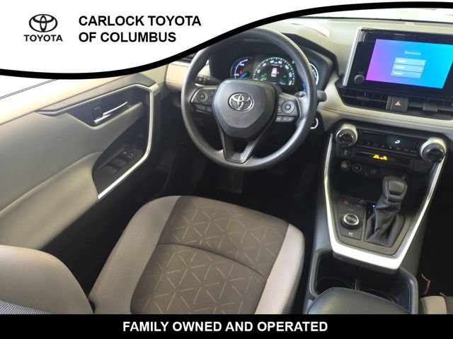 Used 2025 Toyota RAV4 XLE AWD/4WD image 17