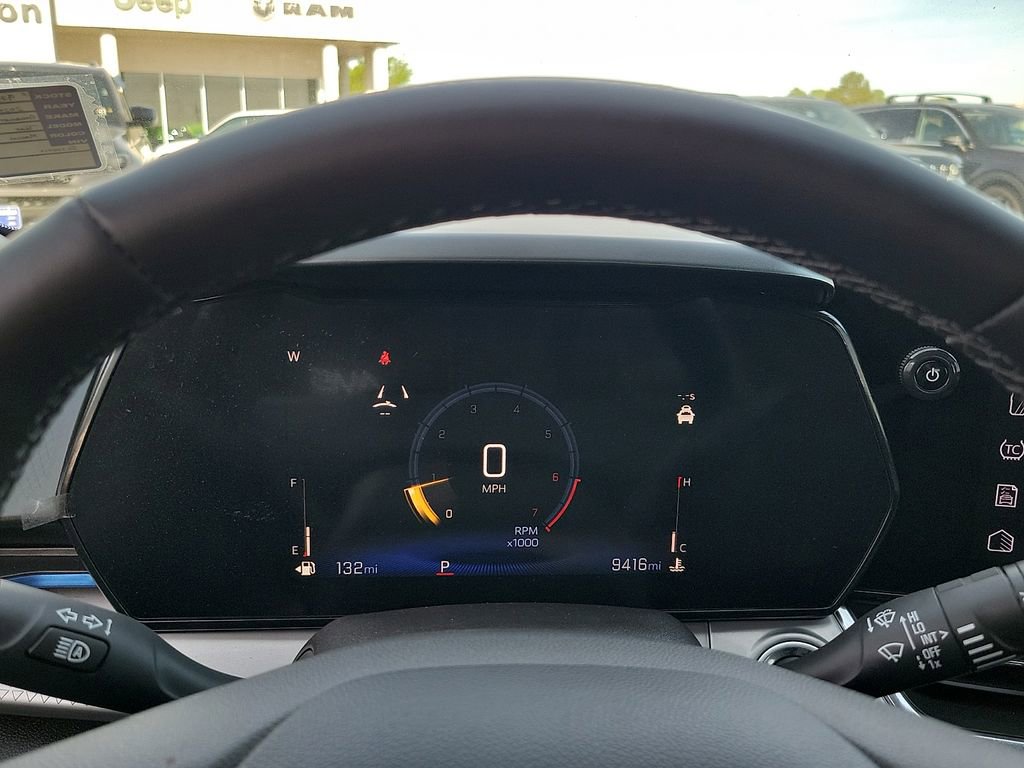 Used 2025 Chevrolet Trax LT w/ Driver Confidence Package FWD image 18