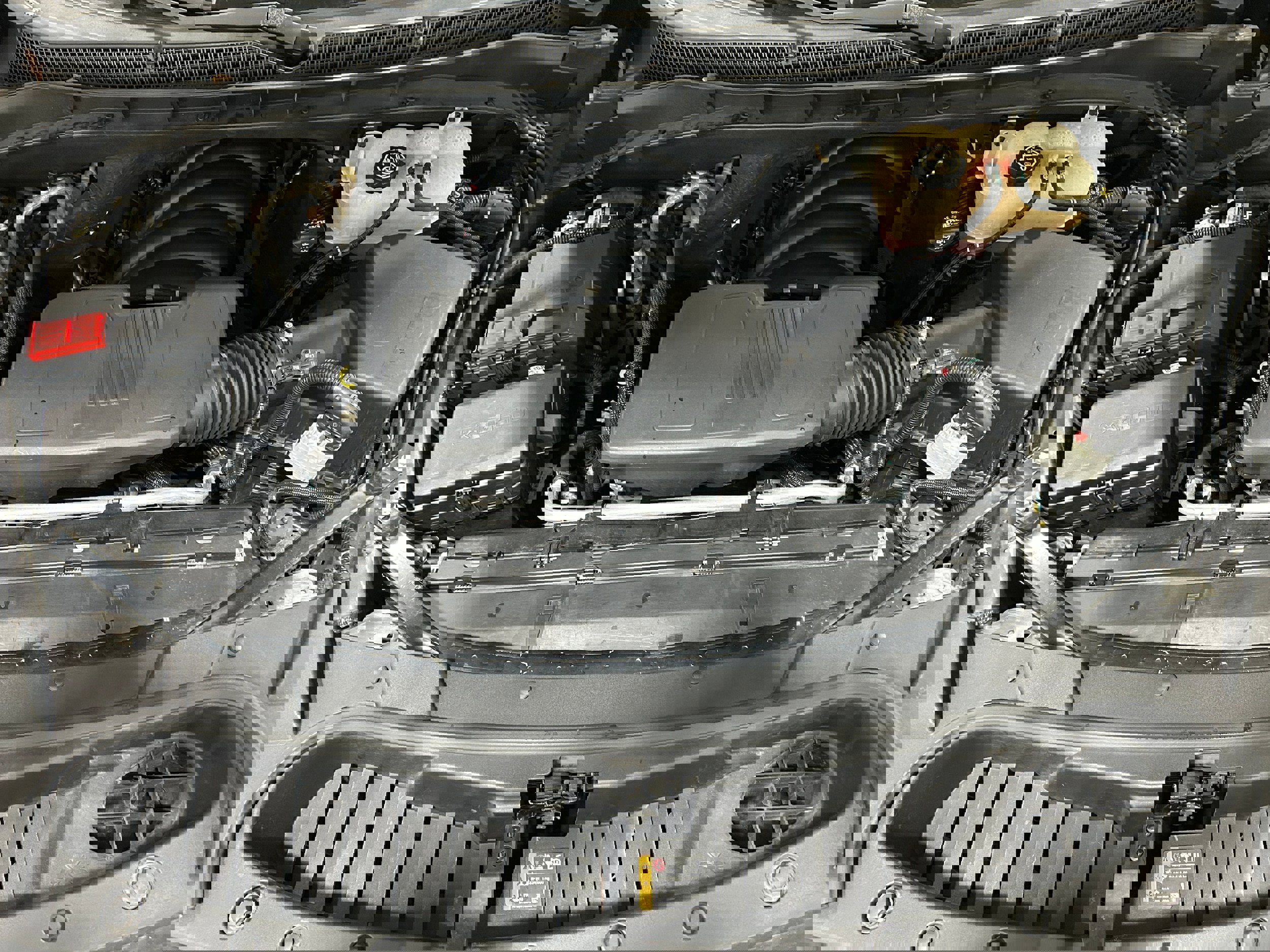 Used 2022 Chevrolet Suburban Z71 image 18