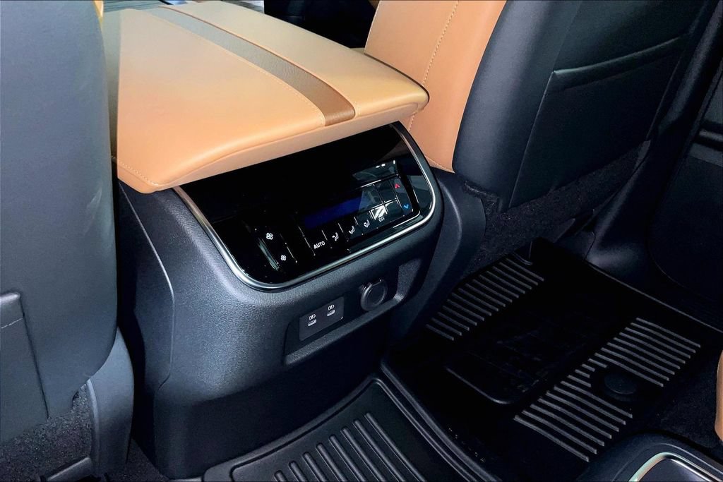 New 2026 Nissan Armada SL w/ Captain's Chari Seat Package AWD/4WD image 34