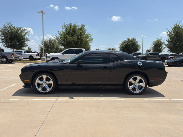 Used 2013 Dodge Challenger R/T RWD image 3