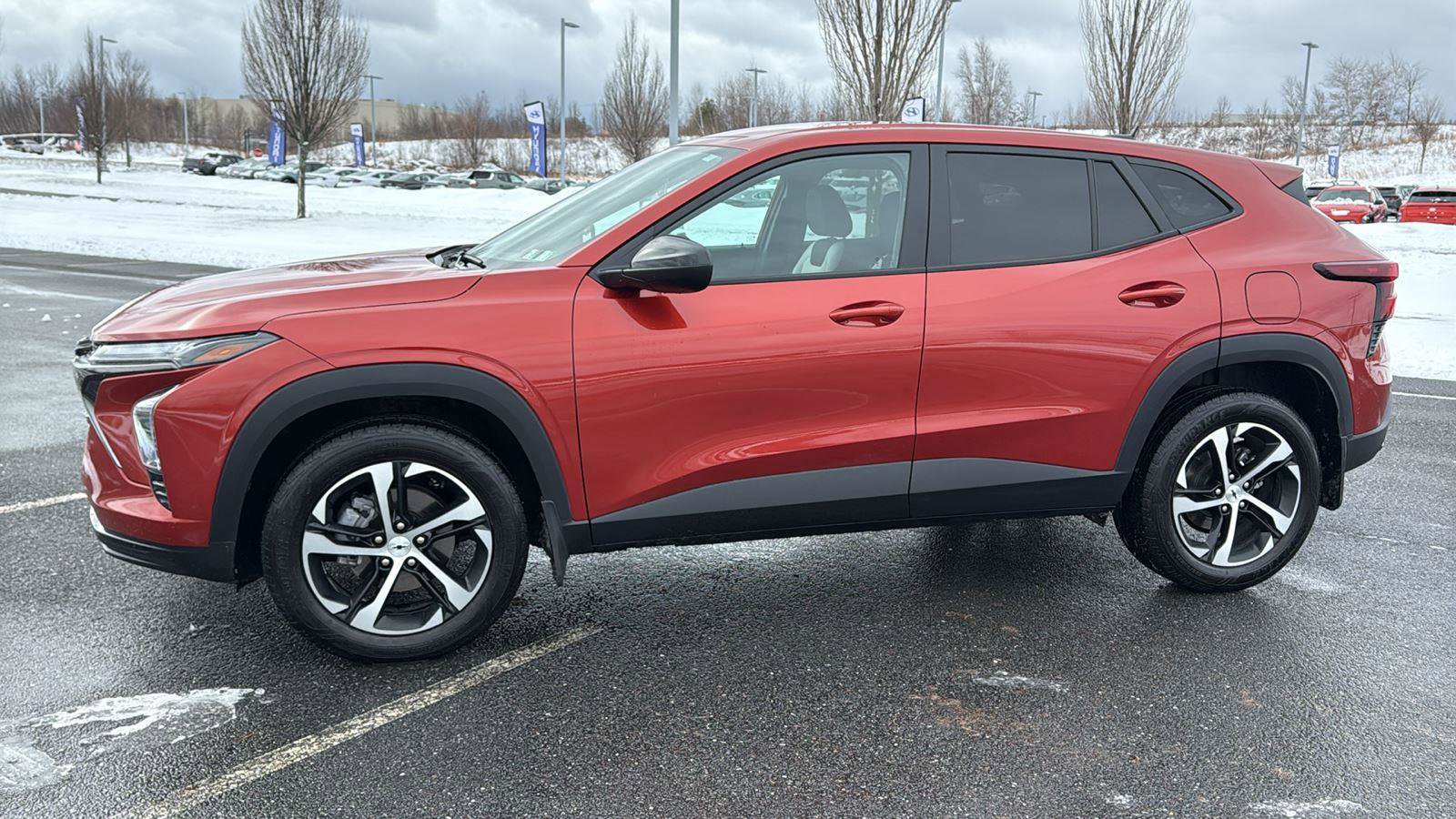 Used 2024 Chevrolet Trax RS w/ Driver Confidence Package image 13