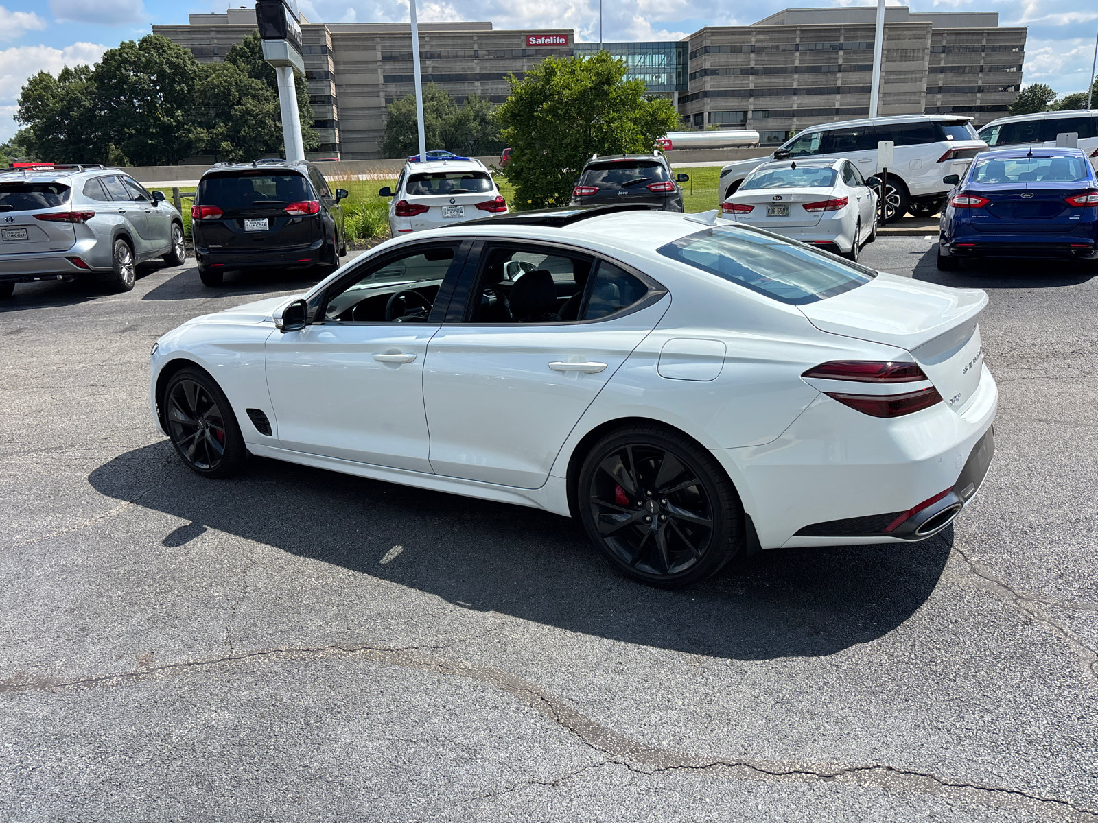 Used 2023 Genesis G70 3.3T w/ Sport Prestige Package AWD/4WD image 5