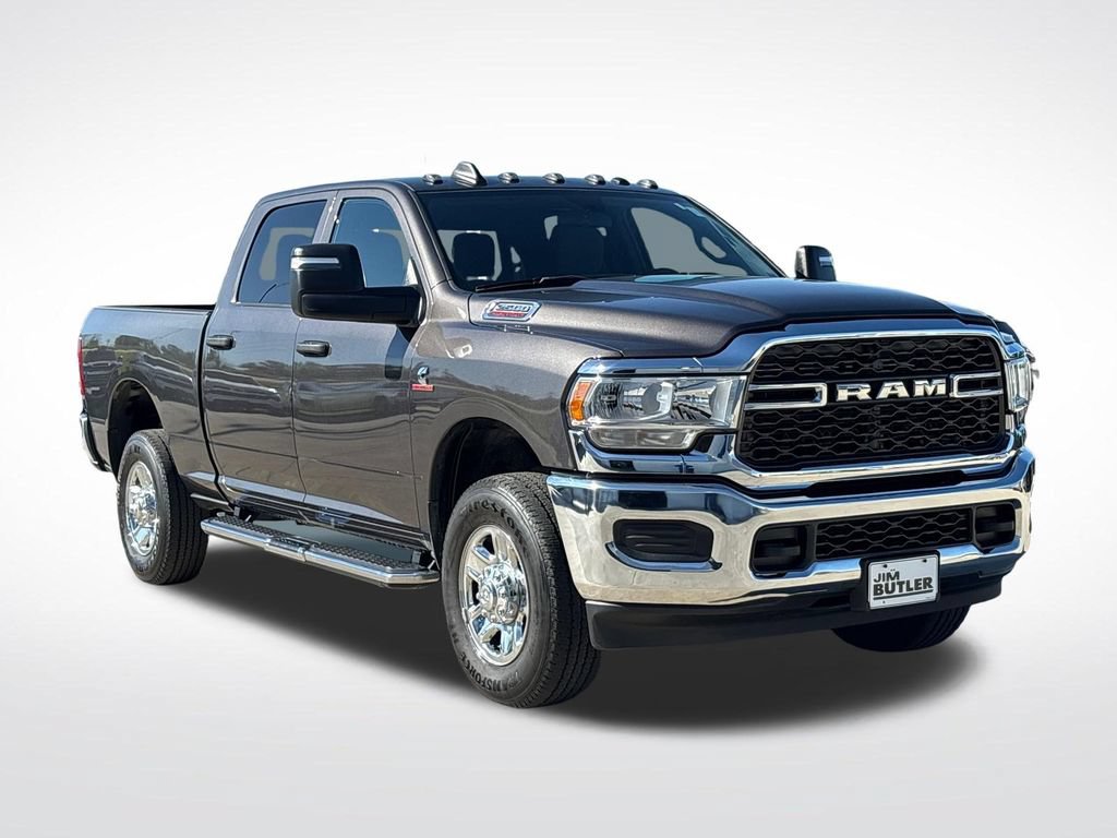 Used 2024 RAM 2500 Tradesman w/ Chrome Appearance Group AWD/4WD image 12