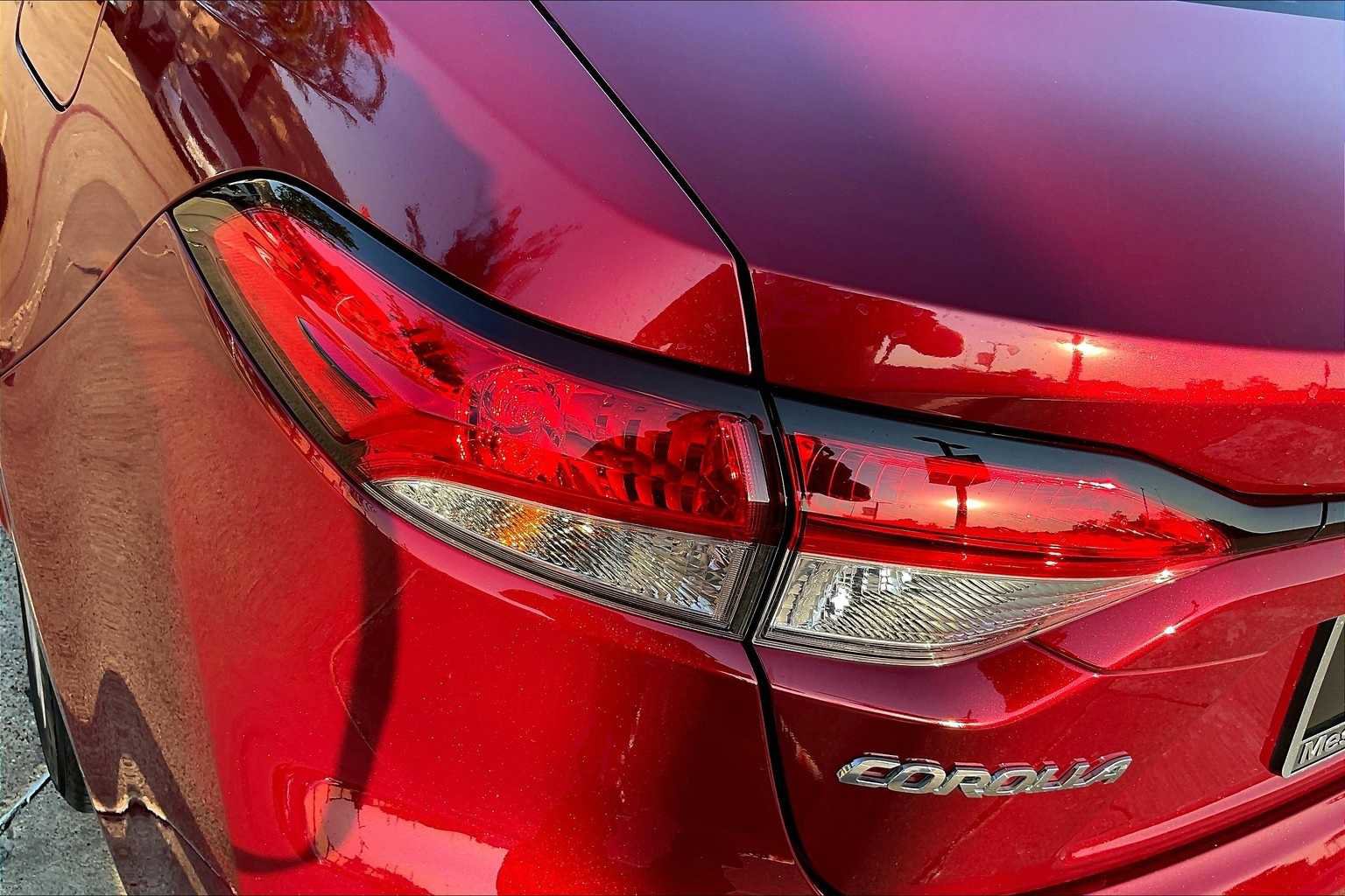 Used 2022 Toyota Corolla LE image 31
