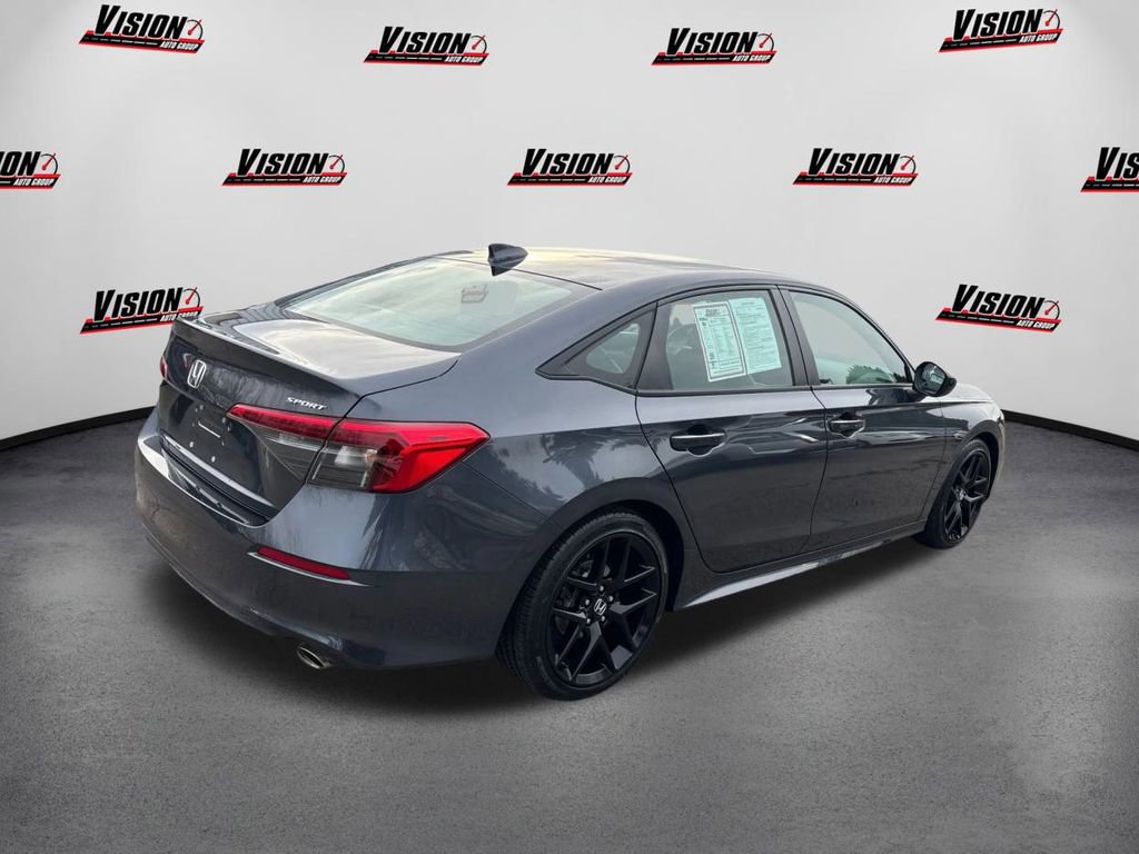 Used 2023 Honda Civic Sport image 5
