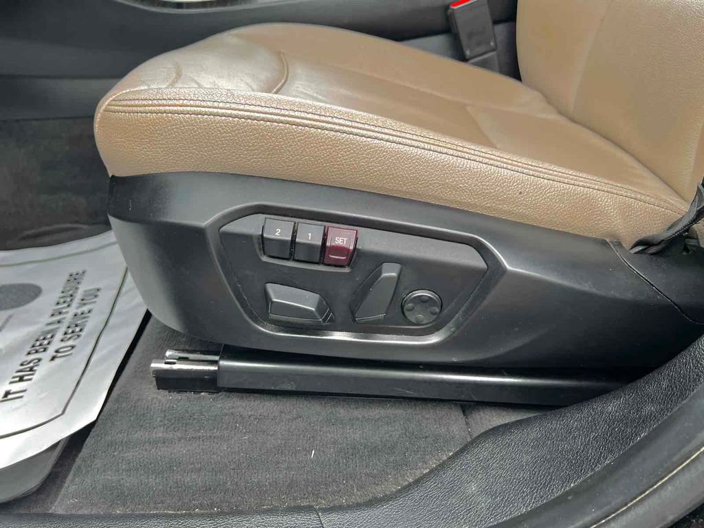 Used 2017 BMW X4 xDrive28i image 12