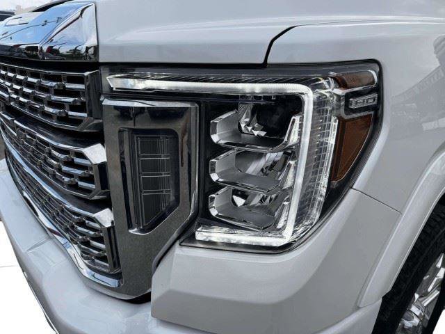 Used 2022 GMC Sierra 3500 Denali AWD/4WD image 12