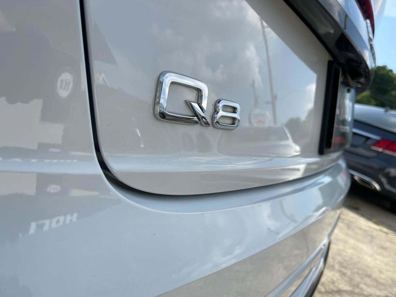 Used 2019 Audi Q8 Premium Plus image 25