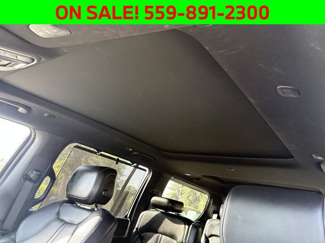 Used 2022 Jeep Wagoneer Series III w/ Premium Group I RWD image 13