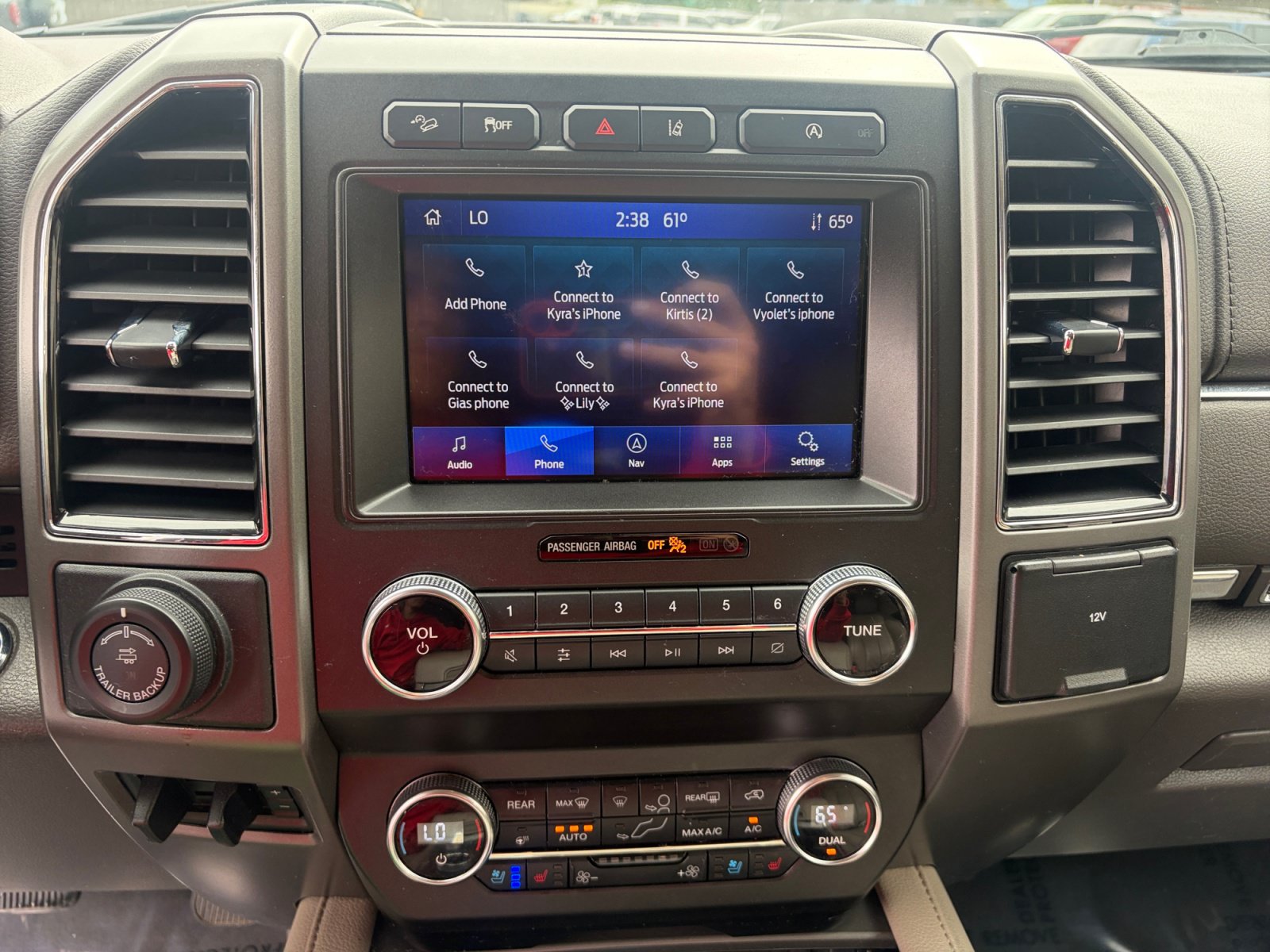 Used 2020 Ford Expedition Max XLT w/ Equipment Group 202A AWD/4WD image 14