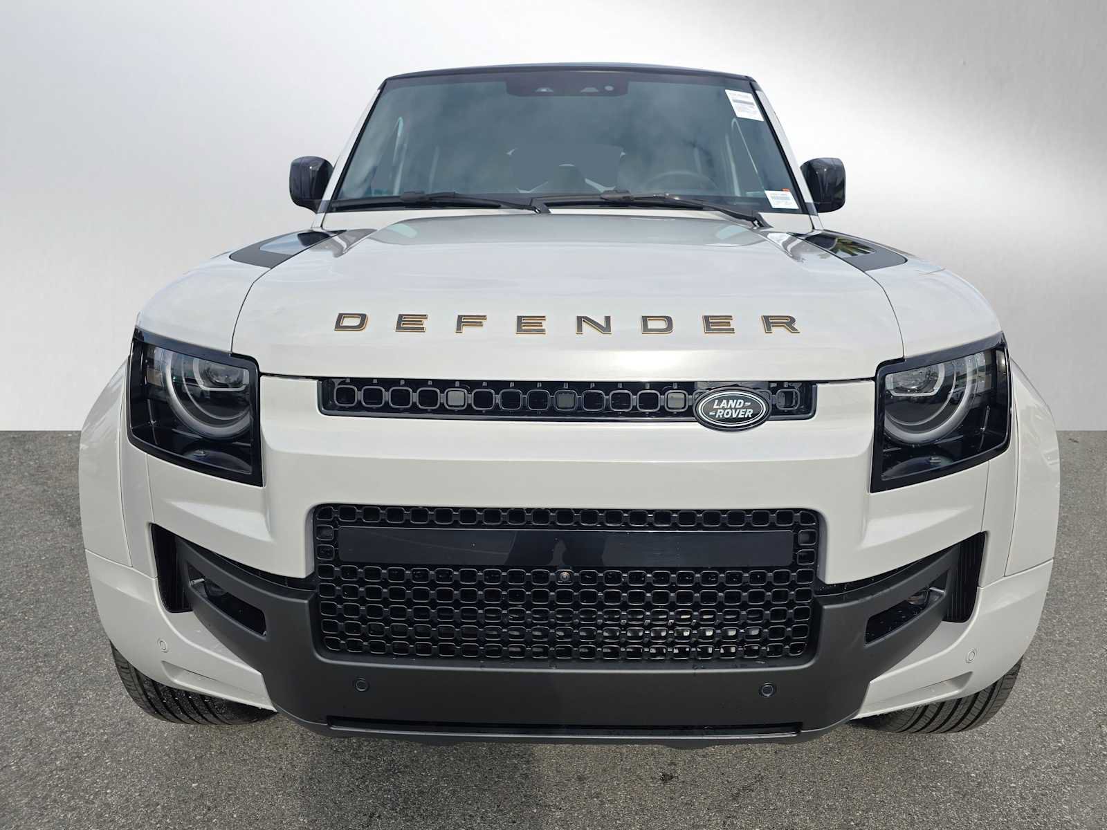 New 2026 Land Rover Defender 110 OCTA AWD/4WD image 8
