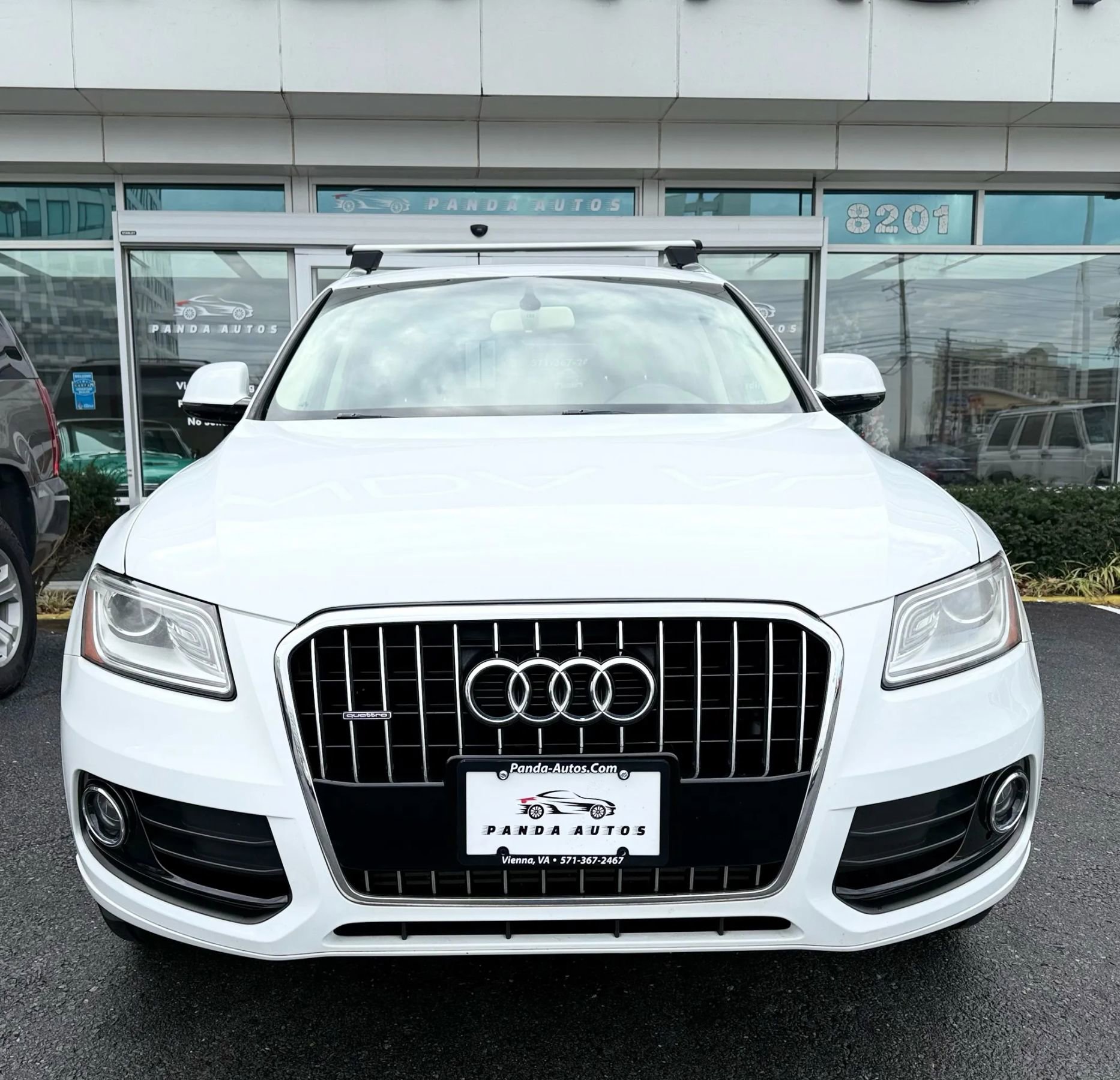 Used 2017 Audi Q5 2.0T Premium w/ Audi MMI Navigation Plus AWD/4WD image 2
