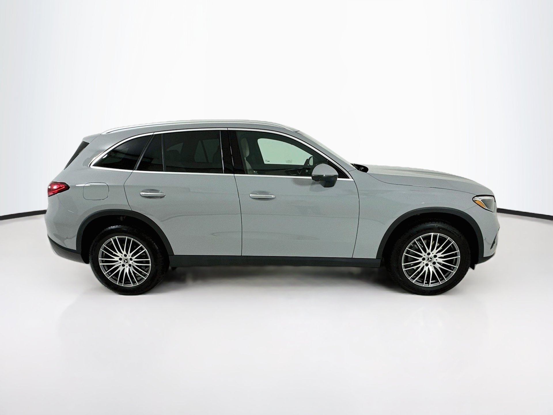 New 2027 Mercedes-Benz GLC 300 4MATIC image 9