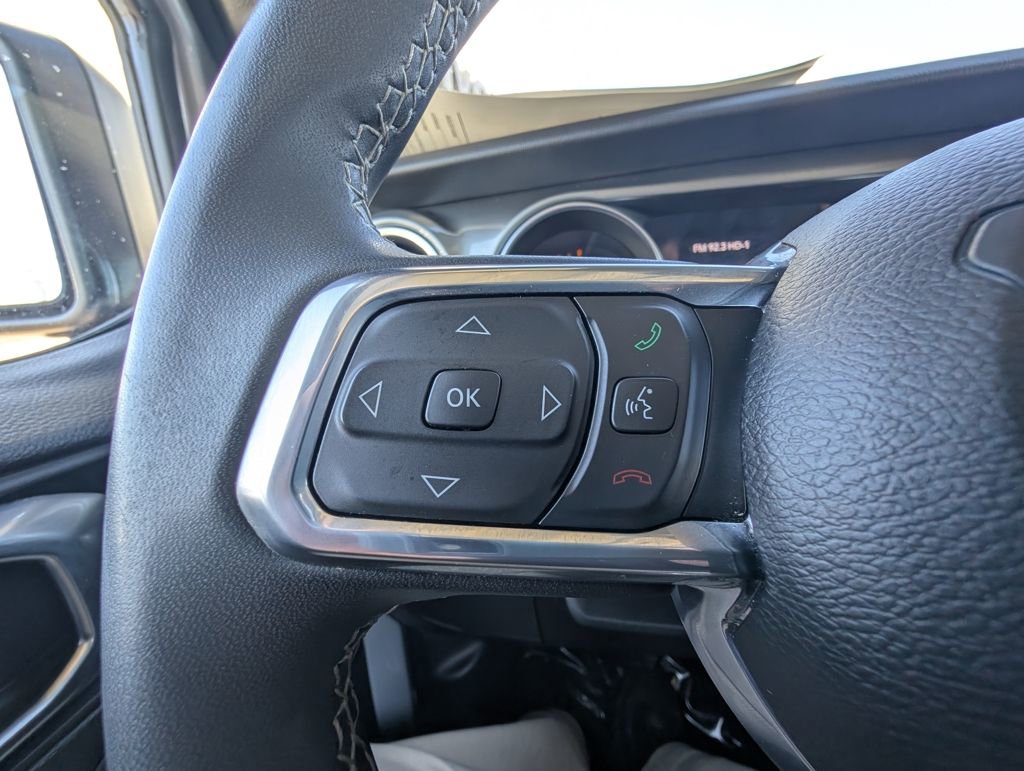 Used 2023 Jeep Wrangler Sahara image 23