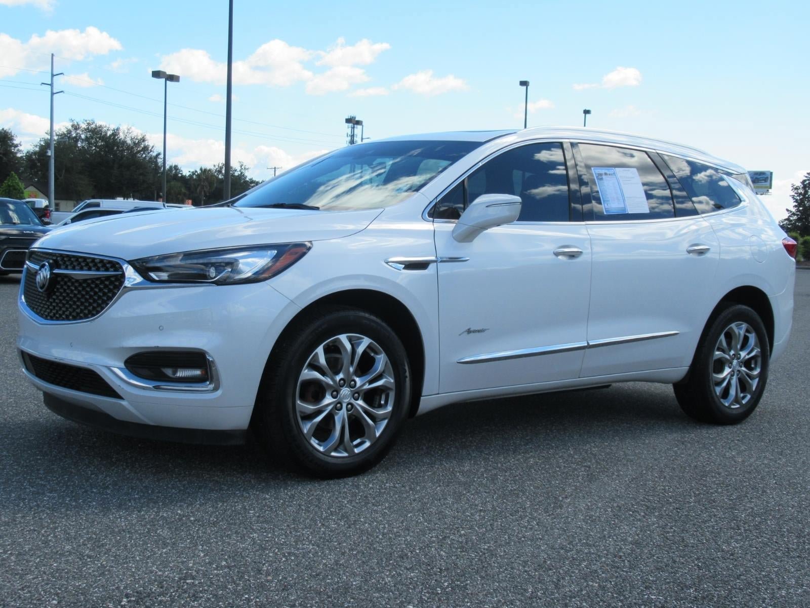 Used 2021 Buick Enclave Avenir w/ Avenir Technology Package AWD/4WD image 3