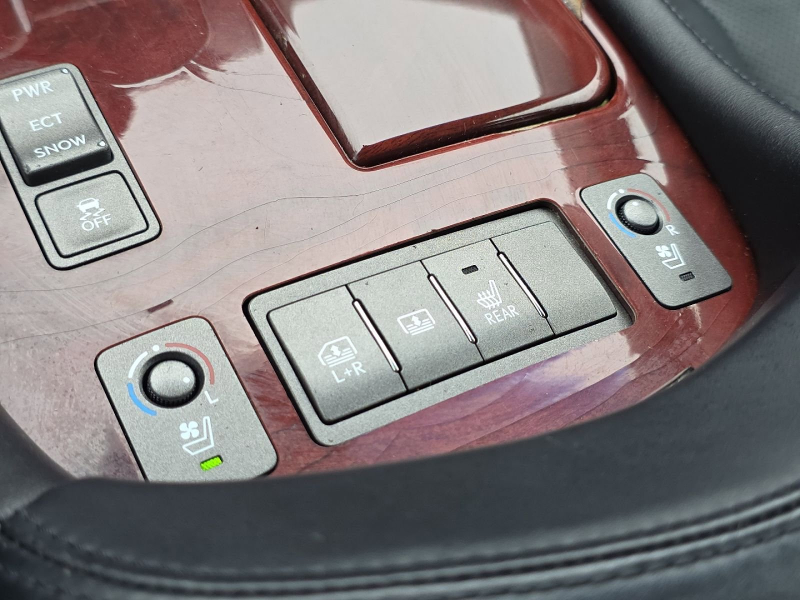 Used 2011 Lexus LS 460 L w/ Luxury Pkg image 5