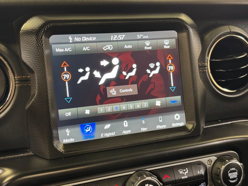 Used 2021 Jeep Wrangler Unlimited Sahara image 38